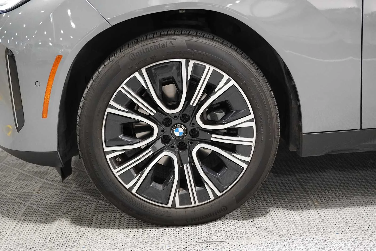 Certified Used 2026 Skyscraper Grey Metallic BMW 30 xDrive image 8