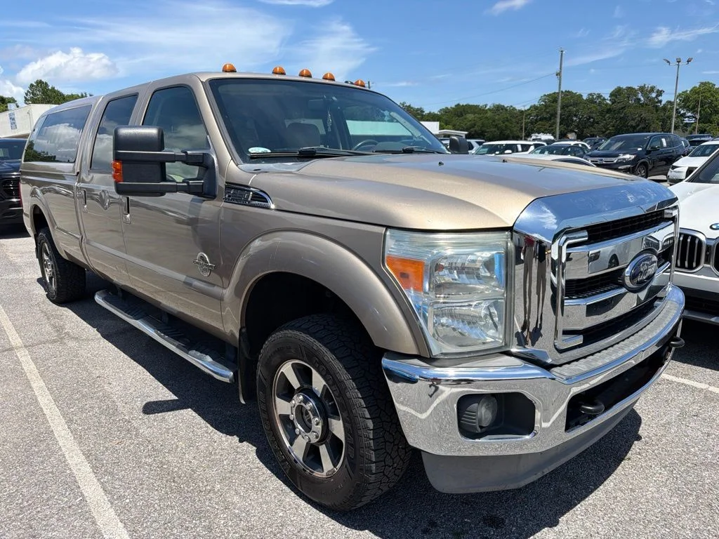 Used 2012  Ford Lariat image 3