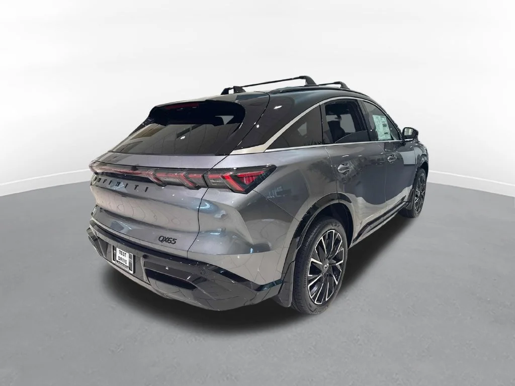 New 2027 Gray INFINITI AUTOGRAPH image 6