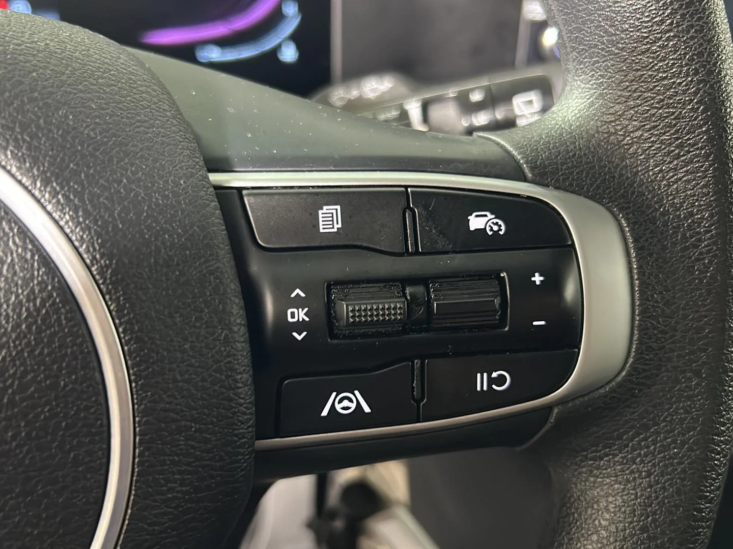 Used 2024 Gravity Gray Kia LX image 20