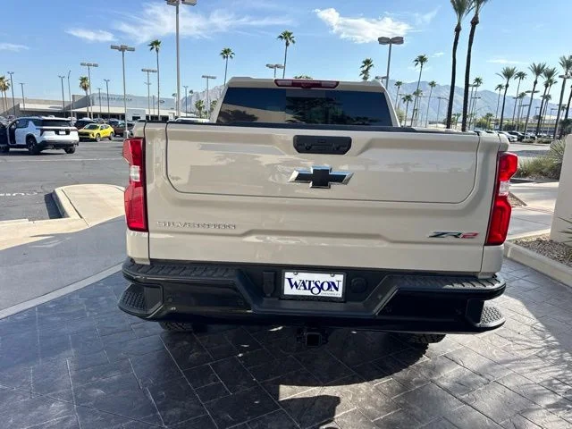 New 2026 White Chevrolet ZR2 image 5
