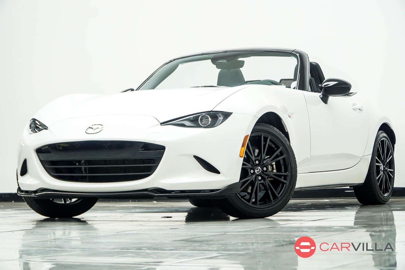 Used 2025 White Mazda Club image 1