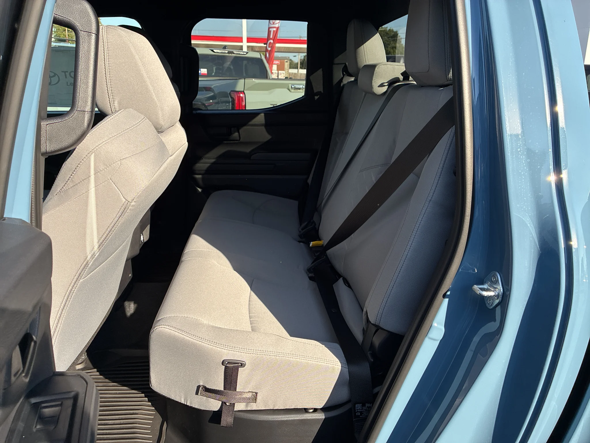 2026 Toyota Tacoma SR5 - Photo 10