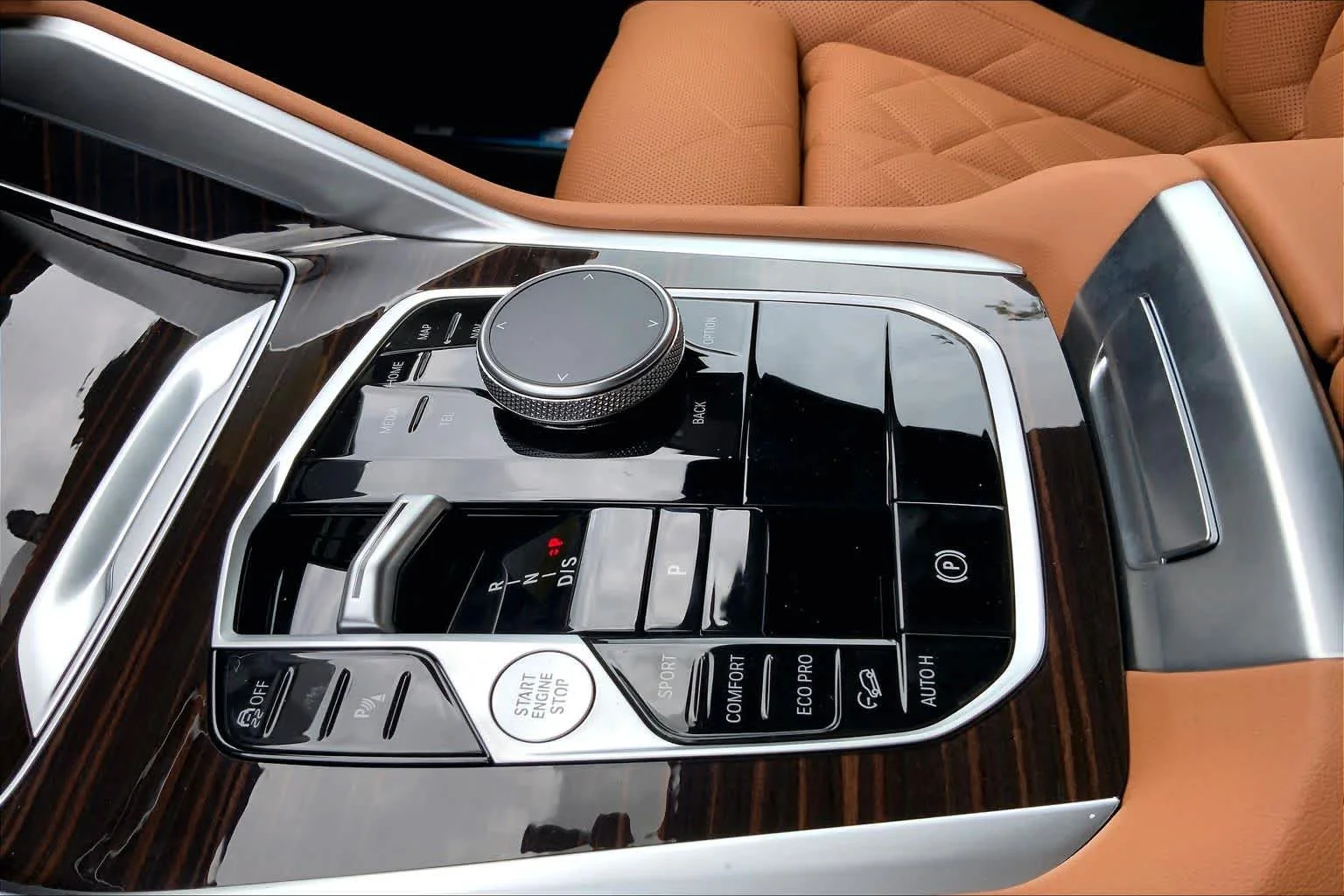 New 2027 Carbon Black Metallic BMW xDrive40i image 7