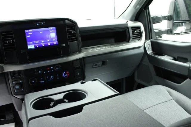 New 2026 Oxford White Ford F-250® XL image 39