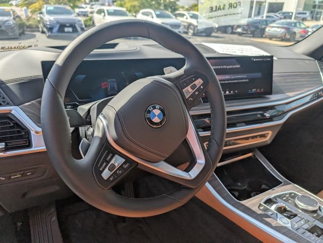 Certified Used 2026 Black Sapphire Metallic BMW xDrive40i image 16