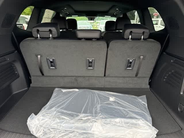 2026 GMC Acadia Elevation - Photo 12