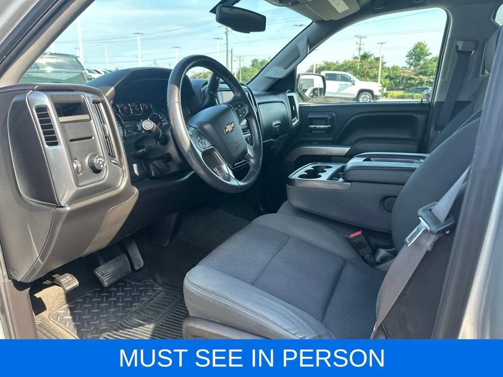 Used 2015 Silver Chevrolet LT image 7