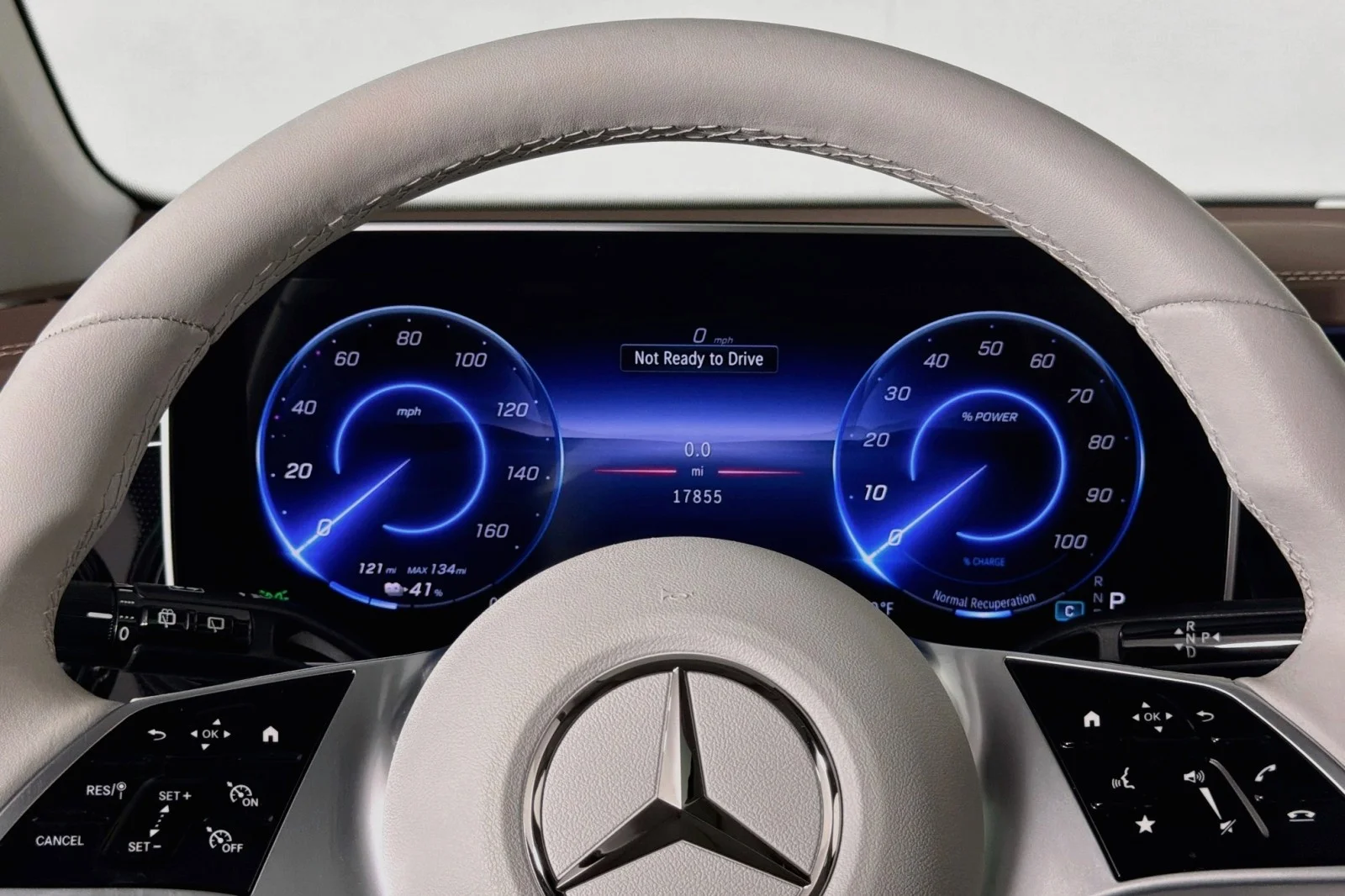 Certified Used 2025 Polar White Mercedes-Benz 350+ image 21