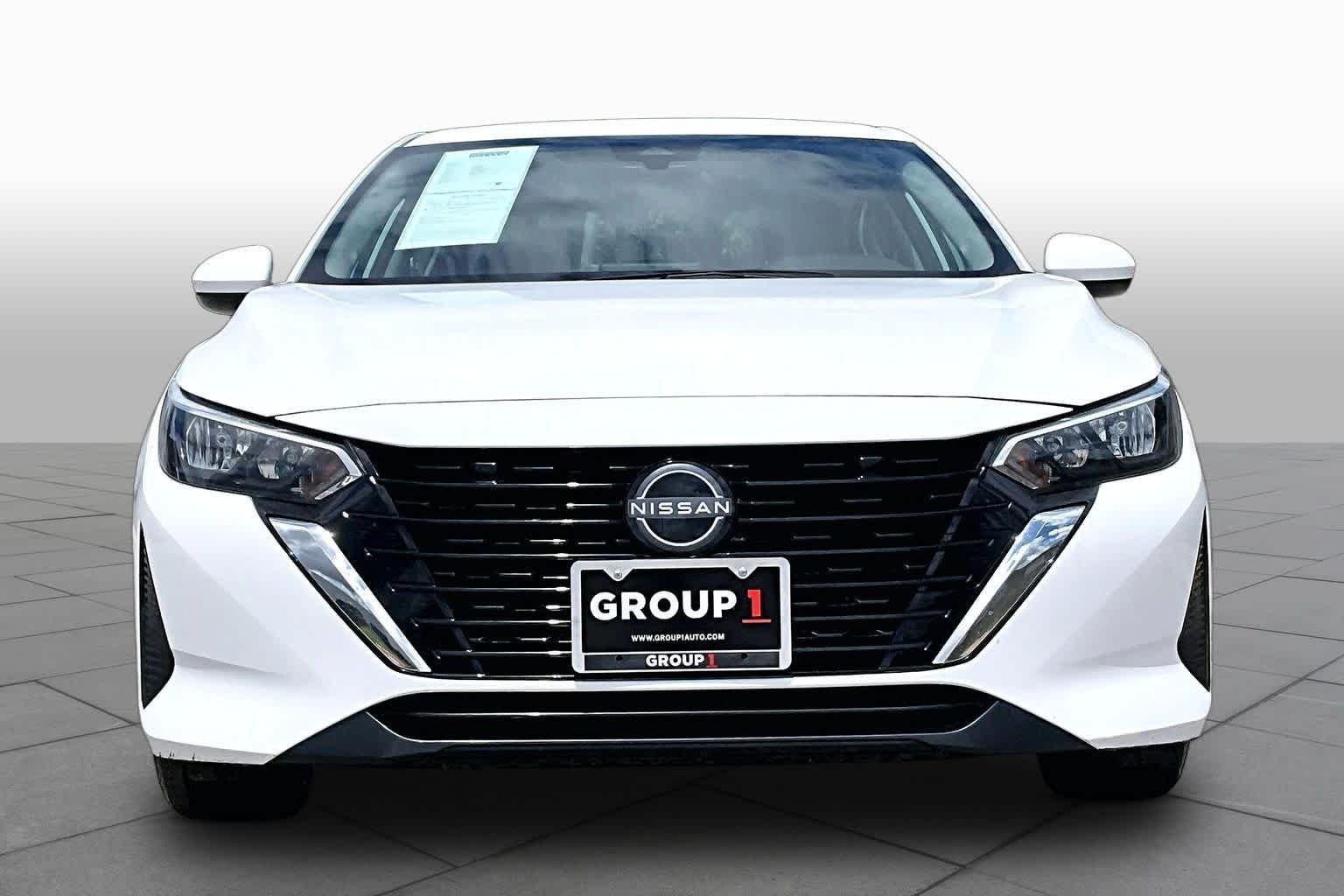 Certified Used 2024 Fresh Powder Nissan SV image 4