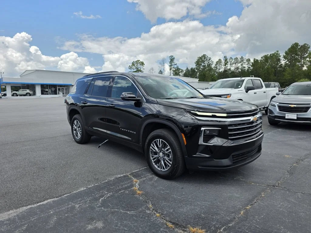 Used 2026 Mosaic Black Metallic Chevrolet LT image 7
