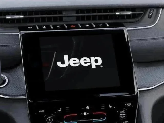 2025 Jeep Grand Cherokee Laredo - Photo 18
