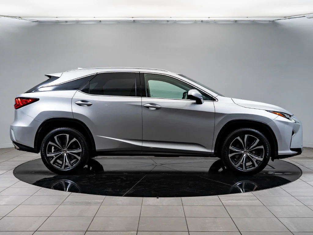 Used 2017 Silver Lining Metallic Lexus 350 Premium image 11
