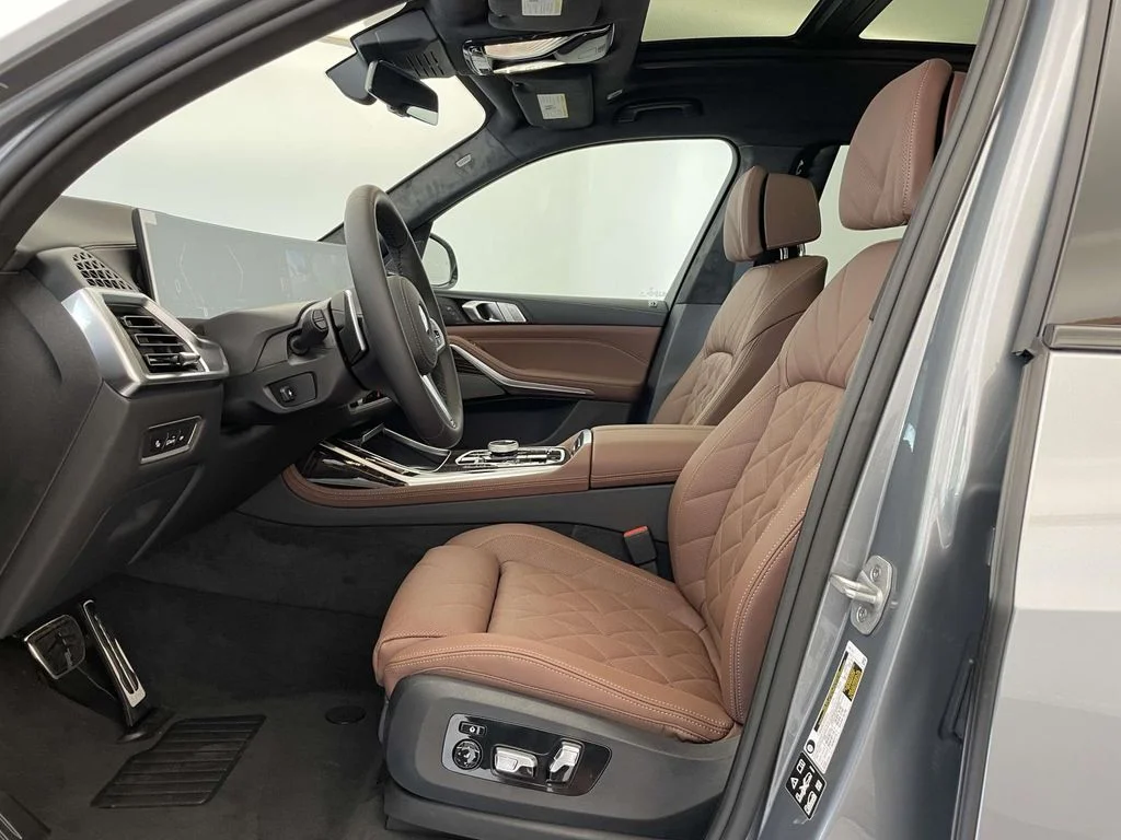 New 2027 Gray BMW xDrive40i image 13