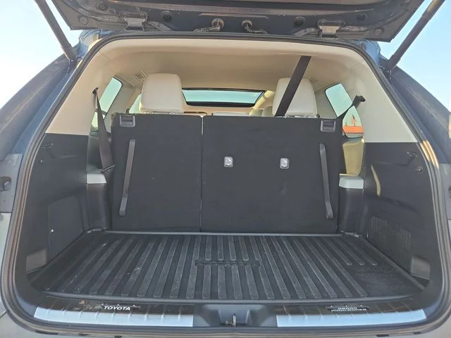 Used 2026 White Toyota Platinum image 25