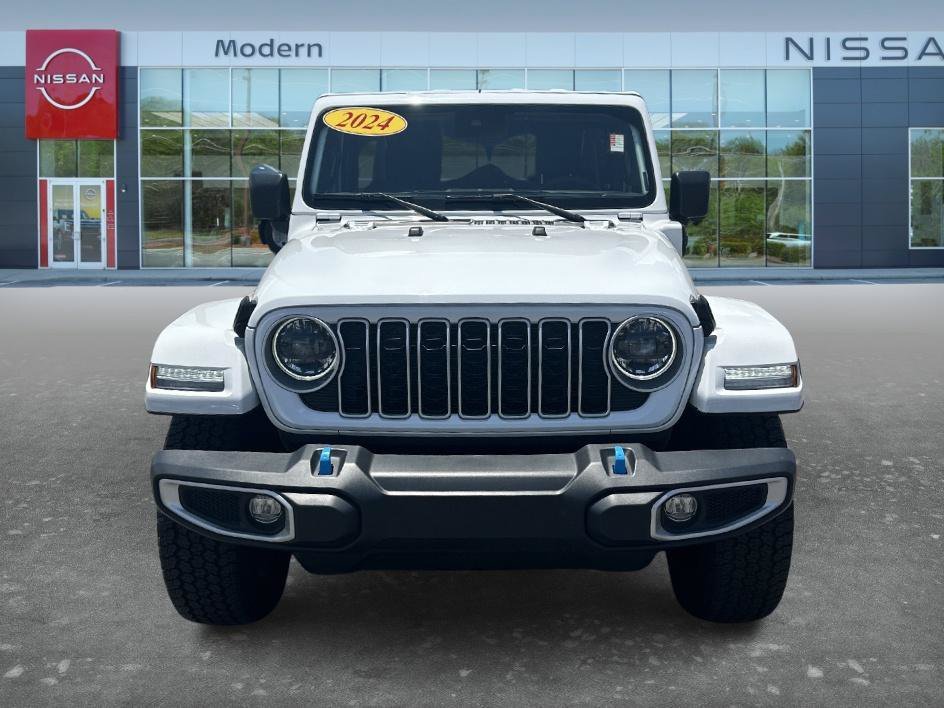 Used 2024 Bright White Clearcoat Jeep Sahara image 2