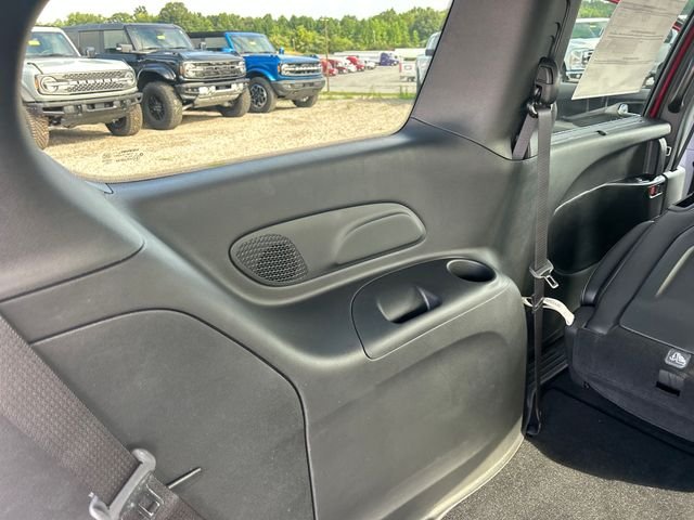 2026 Chrysler Pacifica Select - Photo 37