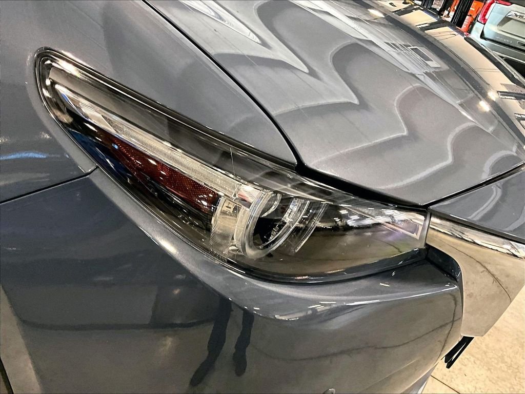 Used 2023 Gray Mazda Carbon Edition image 34