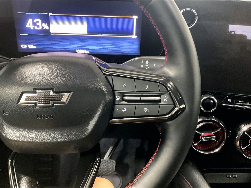 Used 2025 Gray Chevrolet RS image 23