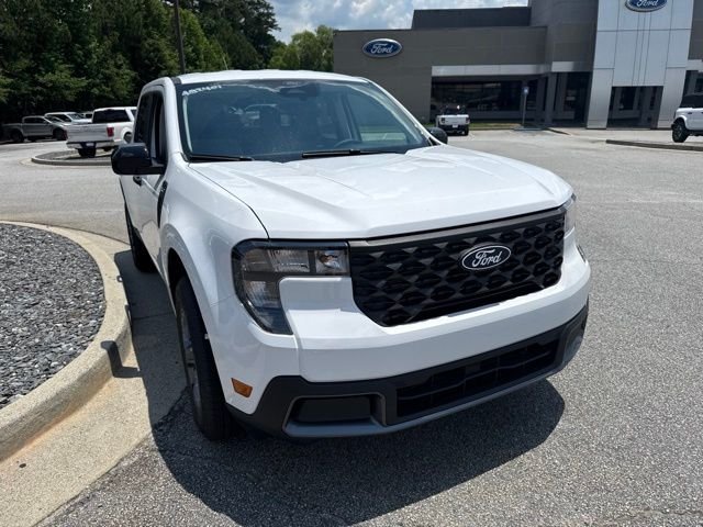 New 2026 Oxford White Ford XLT image 3