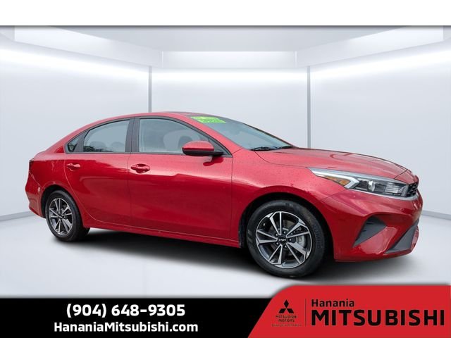 Used 2024 Red Kia LXS image 1