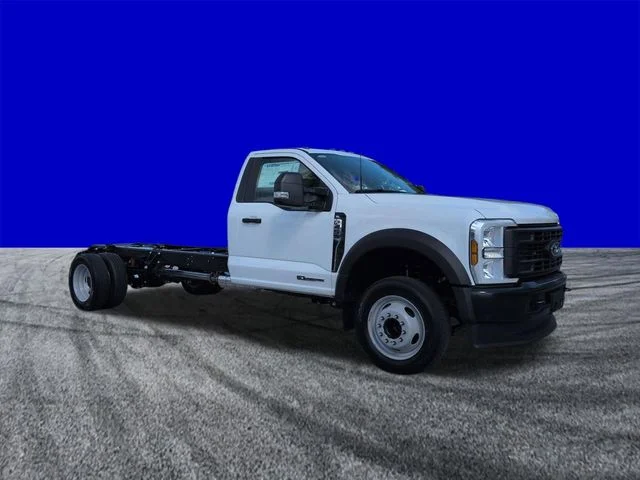 New 2026 Oxford White Ford F-450® XL image 2