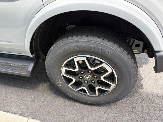 New 2026 Gray Ford Outer Banks image 6