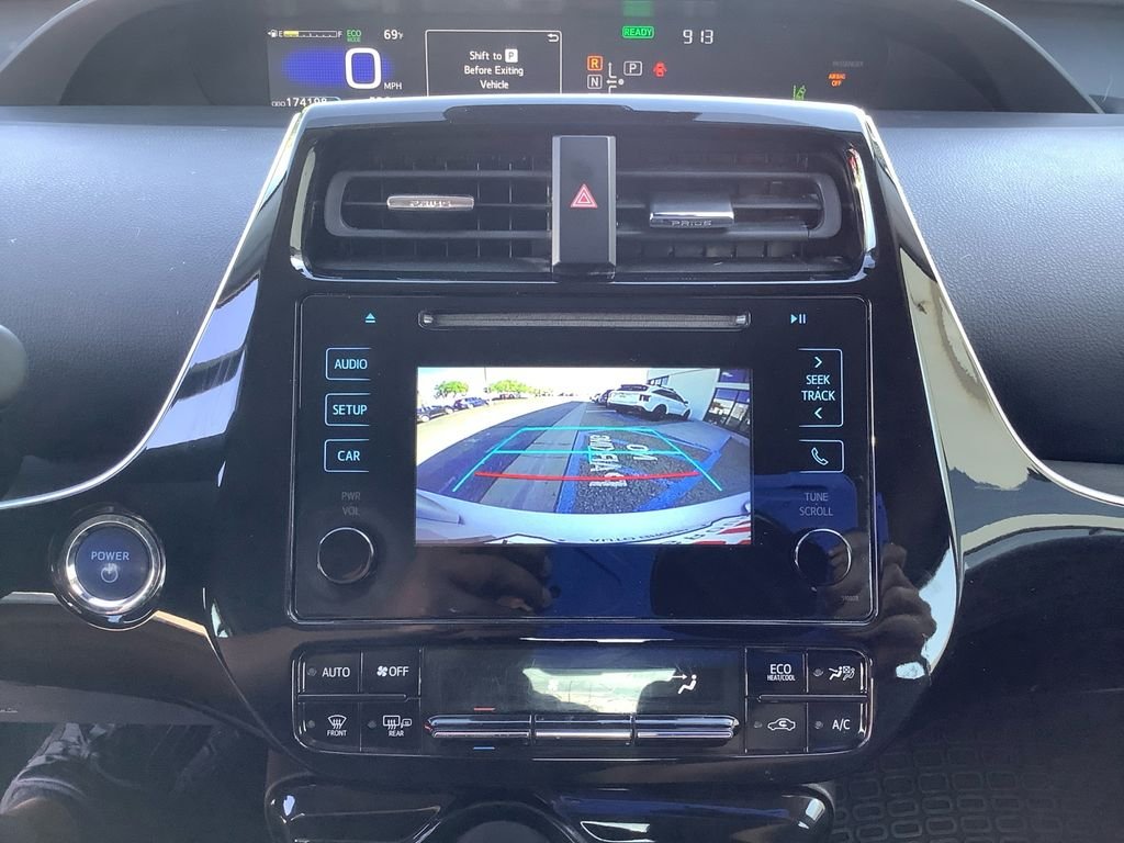 Used 2018 Silver Toyota Two Eco image 26