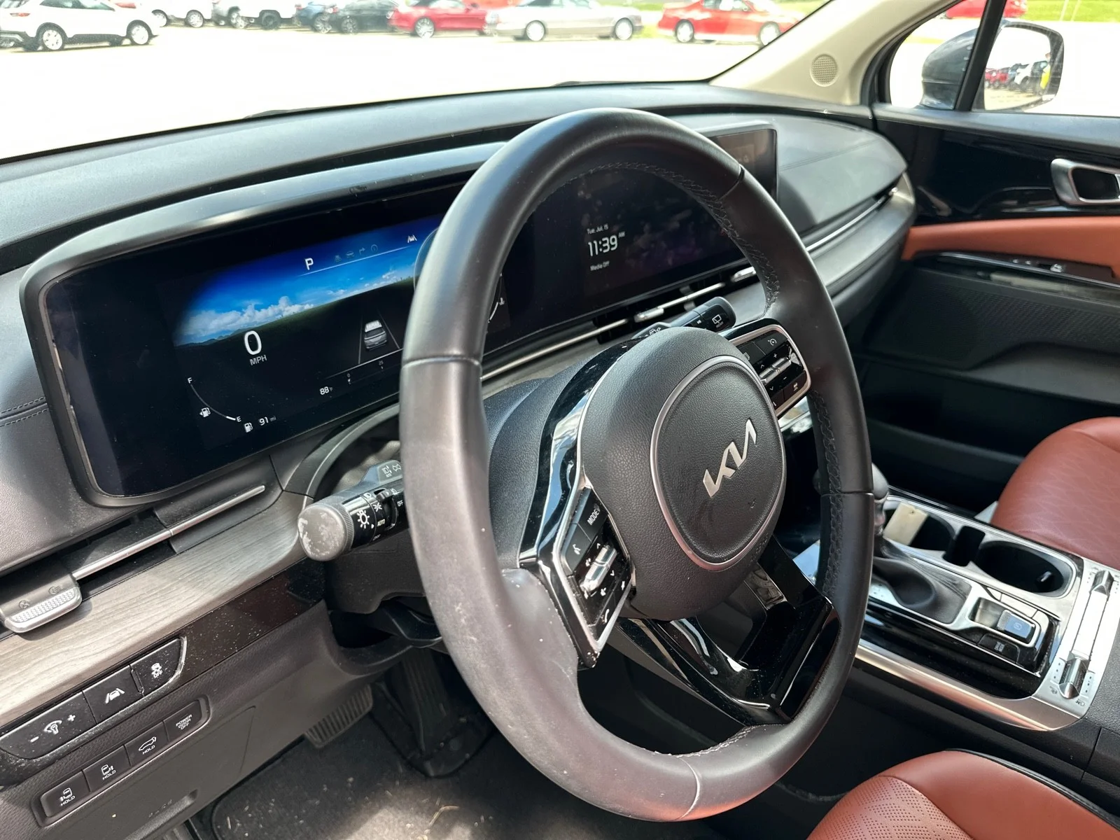 Used 2024 Metal Kia SX image 19