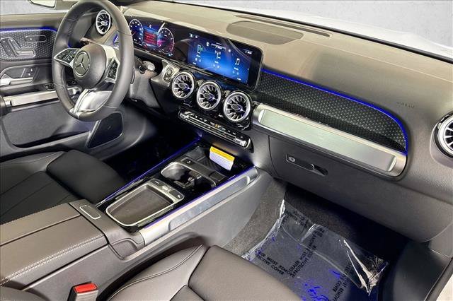 New 2026 Polar White Mercedes-Benz GLB 250 image 57
