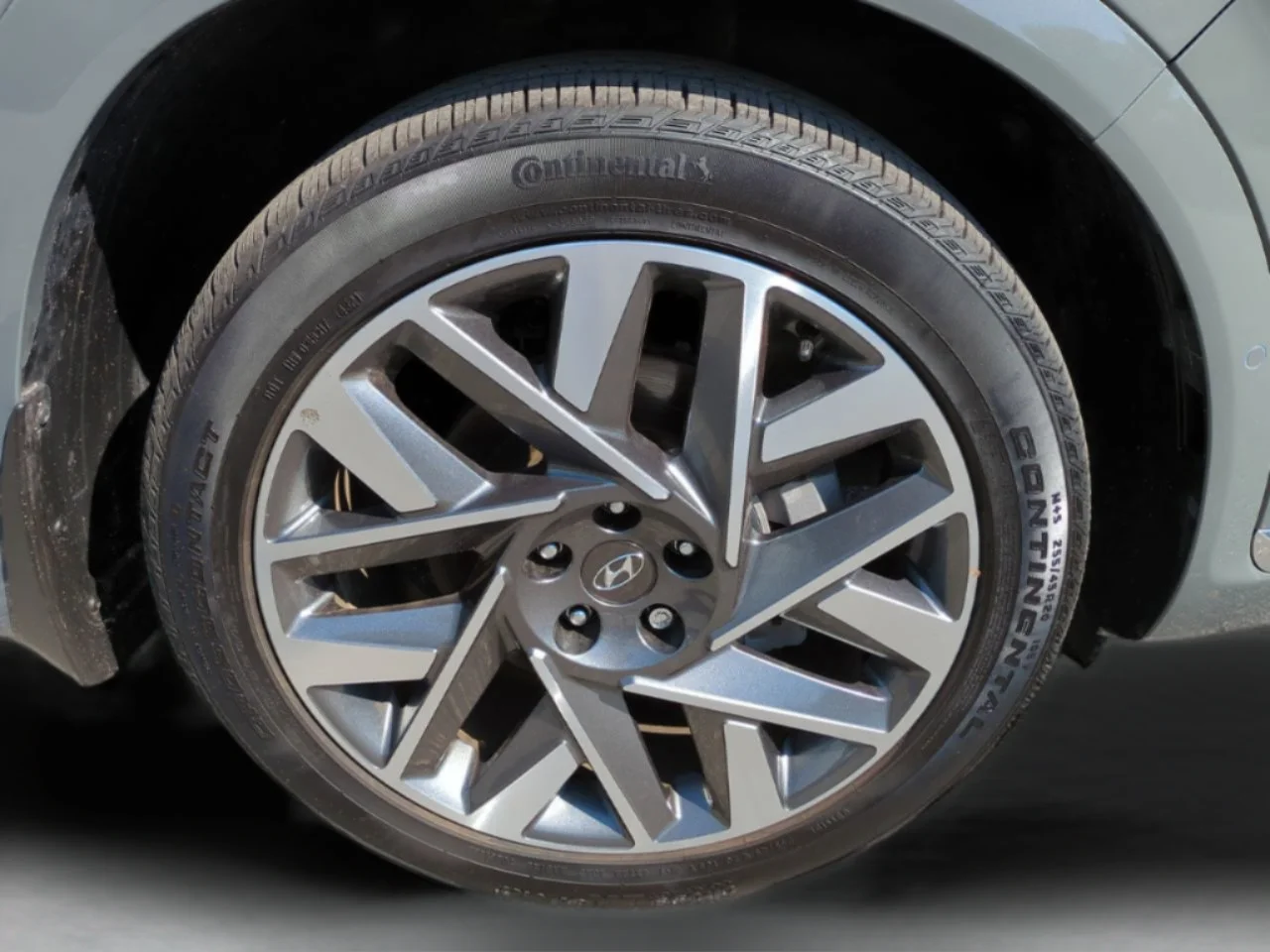 Used 2022 Hampton Gray Hyundai Calligraphy image 28