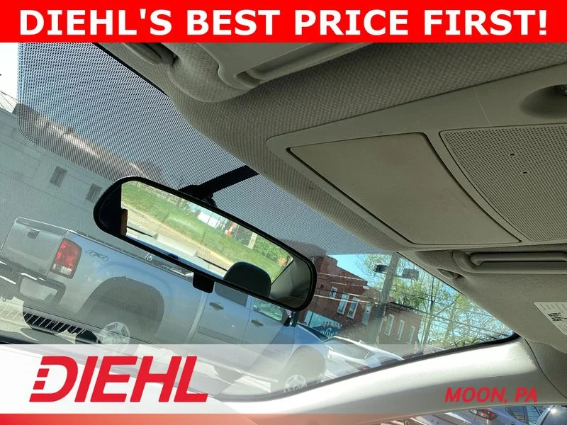 Used 2013 Silver Nissan SV image 14