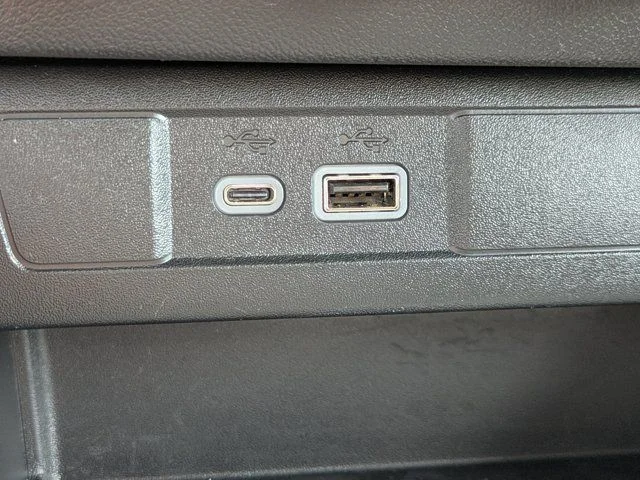 2025 GMC Canyon AT4 - Photo 31