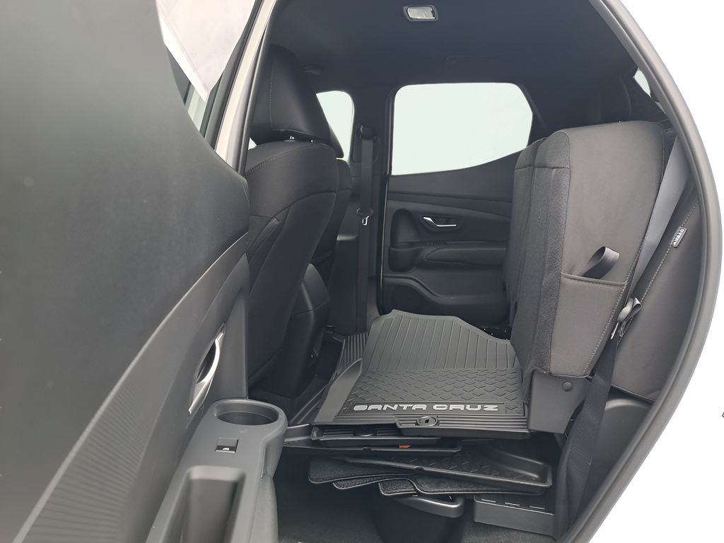 New 2026 White Hyundai SE AWD image 13