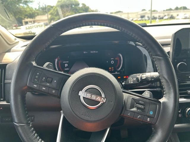 Used 2023 Beige Nissan Platinum image 18