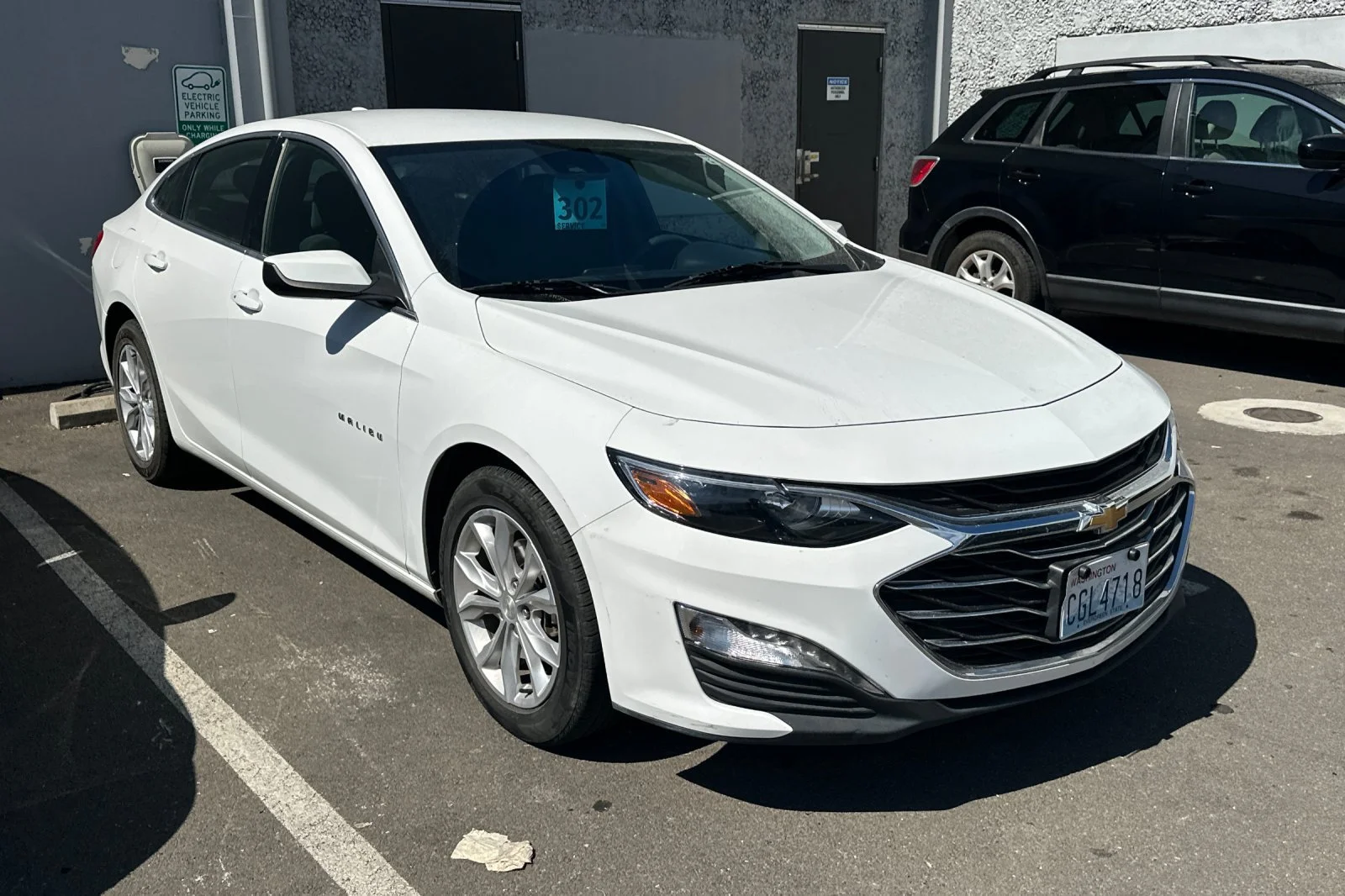Used 2023 Summit White Chevrolet LT image 2