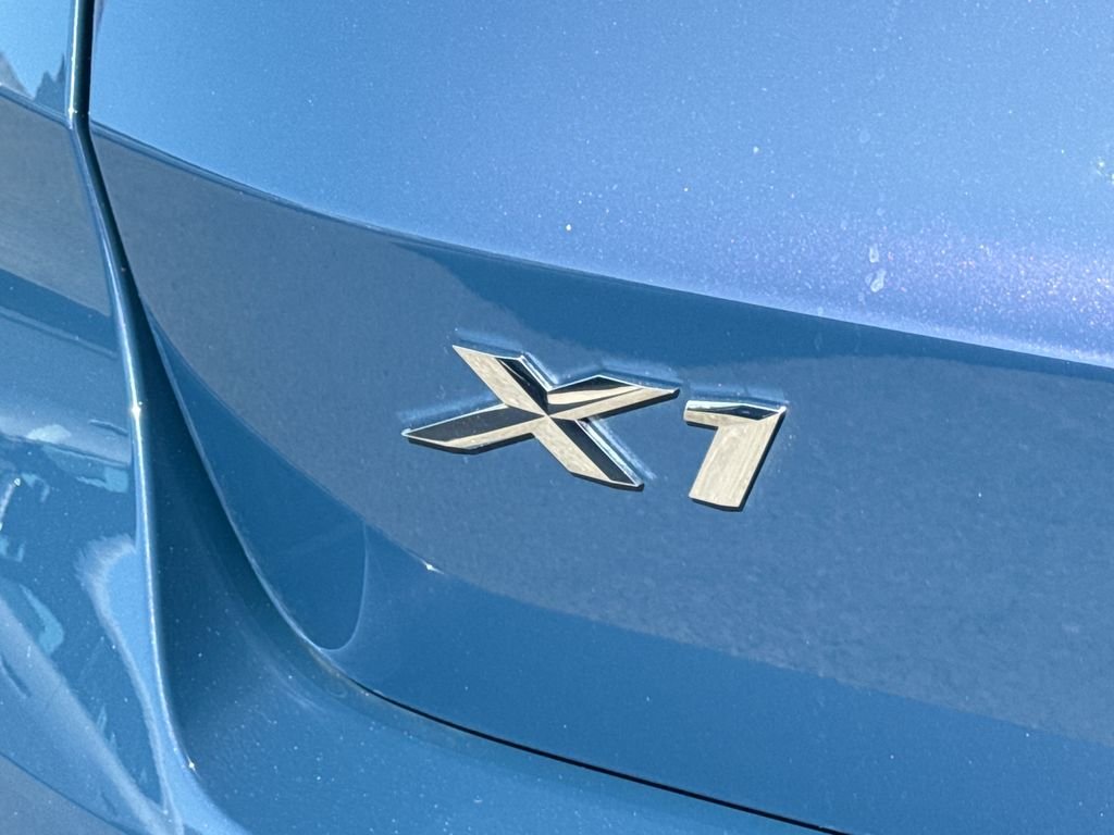 Used 2026 Night Dusk Blue Metallic BMW xDrive28i image 9