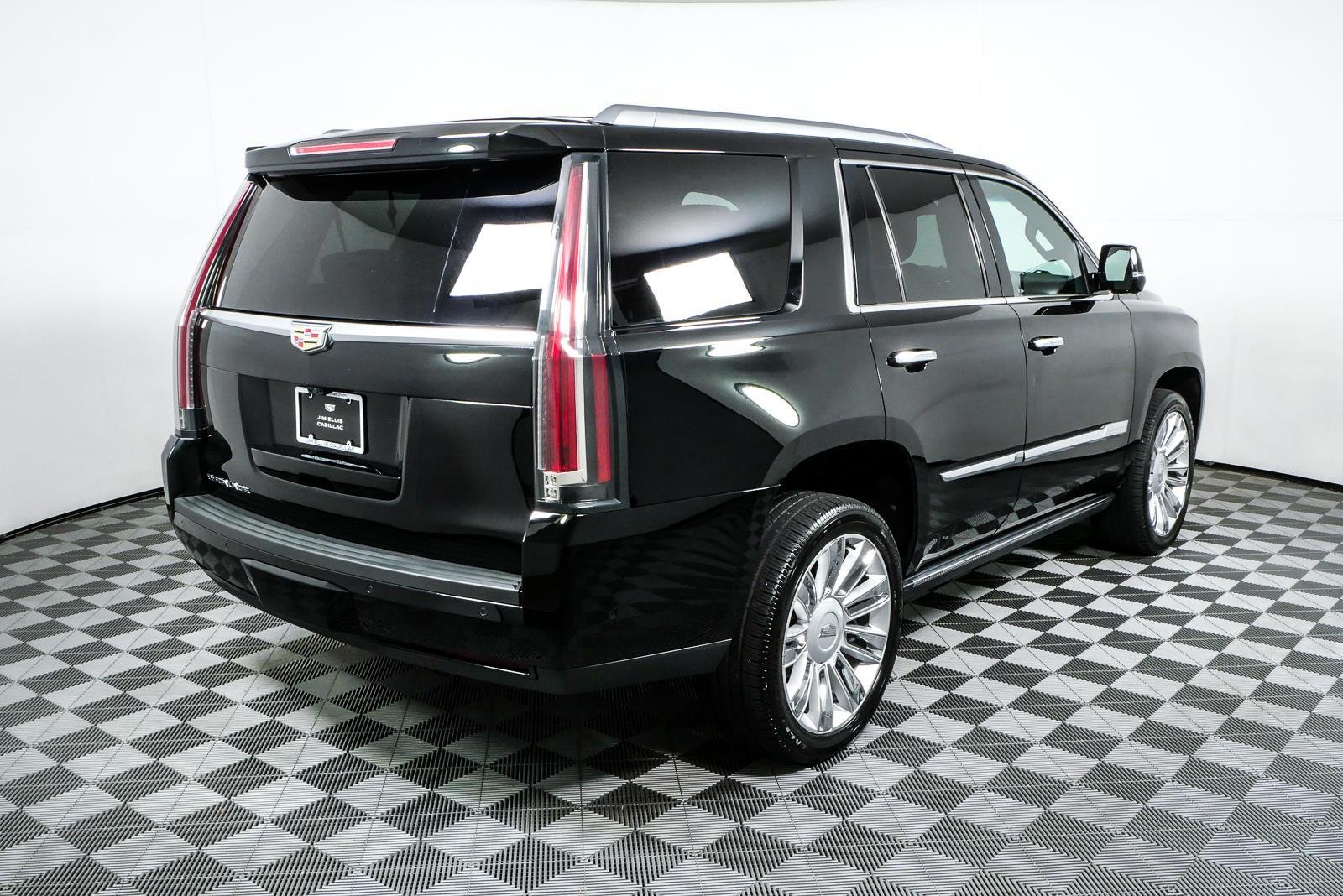 Used 2018 BLACK RAVEN Cadillac Platinum image 3