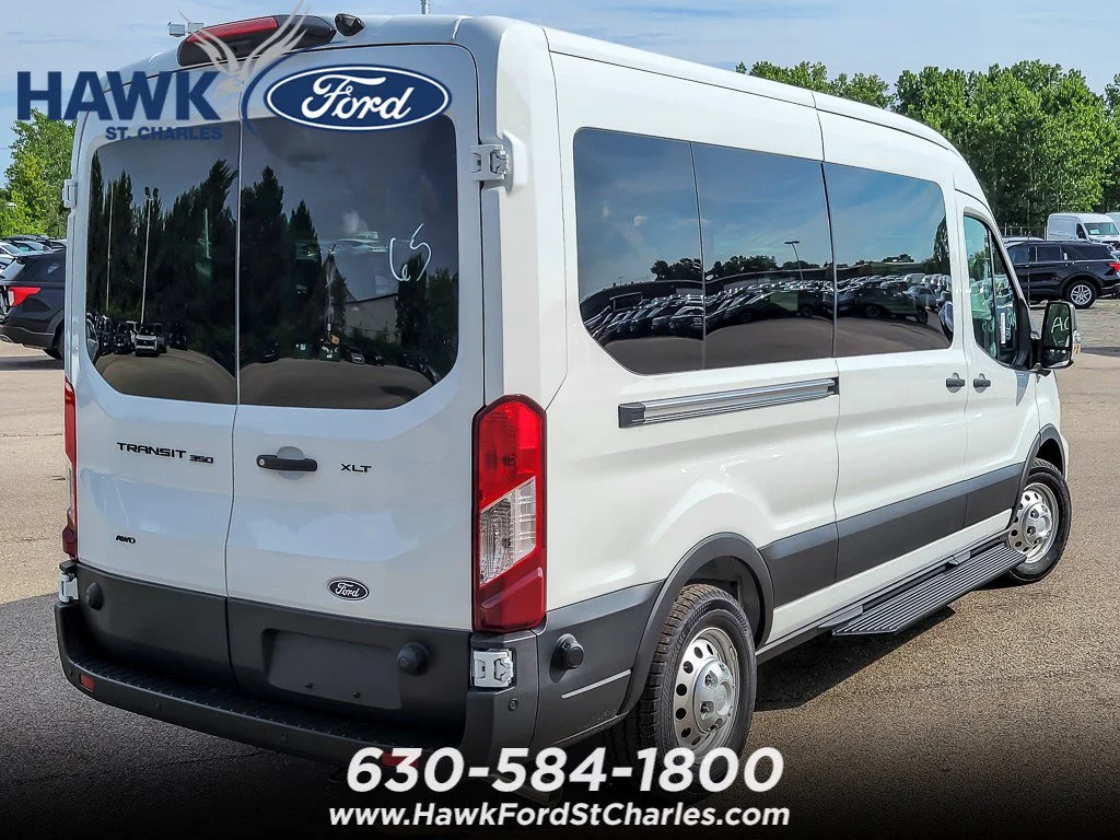 New 2026 Oxford White Ford Passenger Van XLT image 6