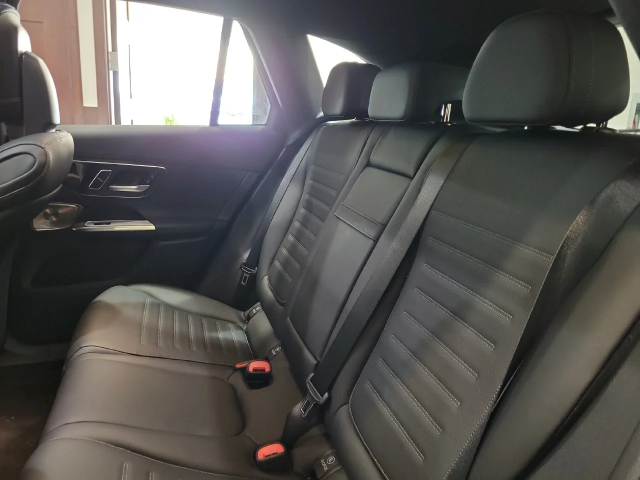 New 2027 MANUFAKTUR Moonlight White Metallic Mercedes-Benz AMG® GLC 53 4MATIC+ SUV image 14