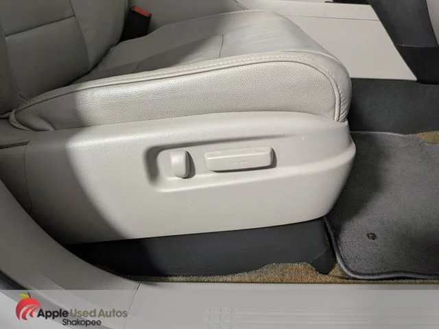Used 2015 White Honda EX-L image 43