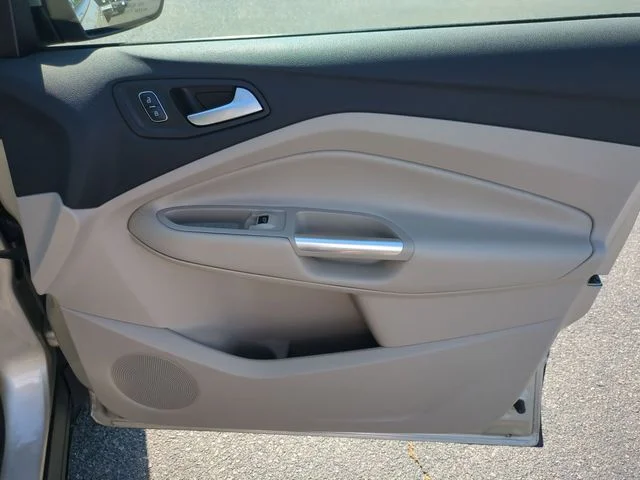 Used 2017 Gold Ford SE image 31
