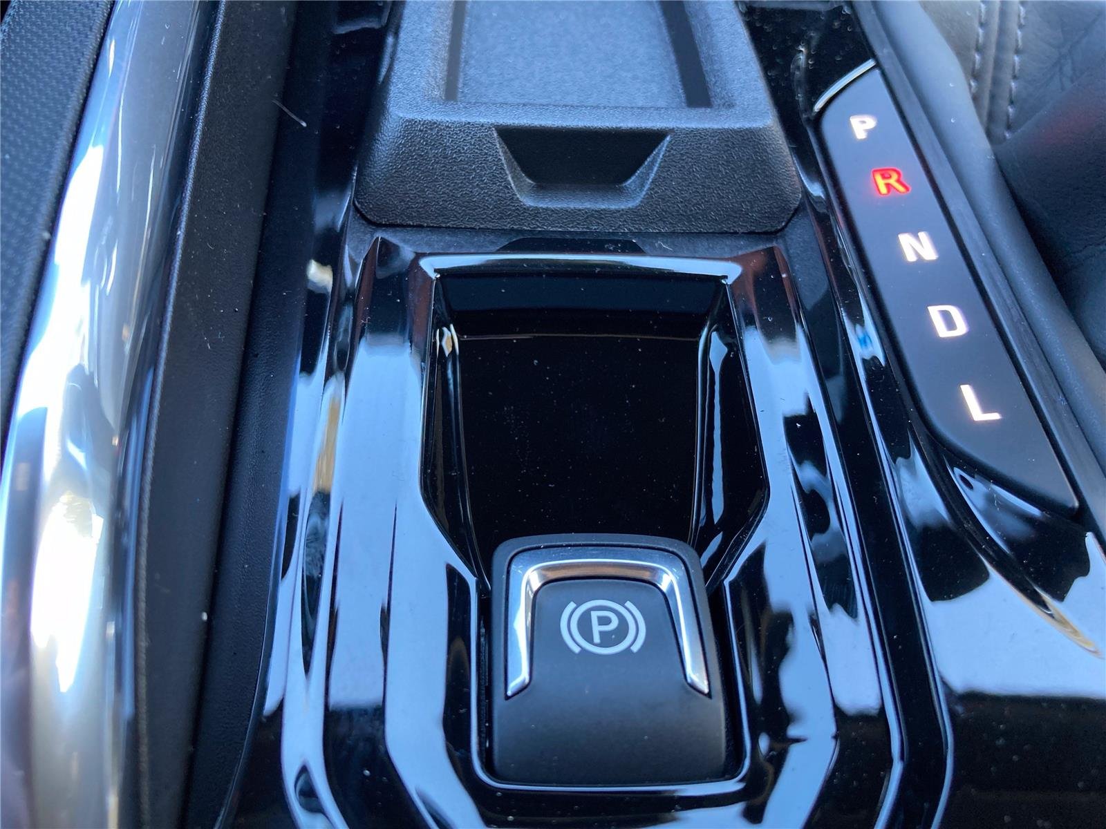 New 2026 Onyx Black GMC Elevation image 16