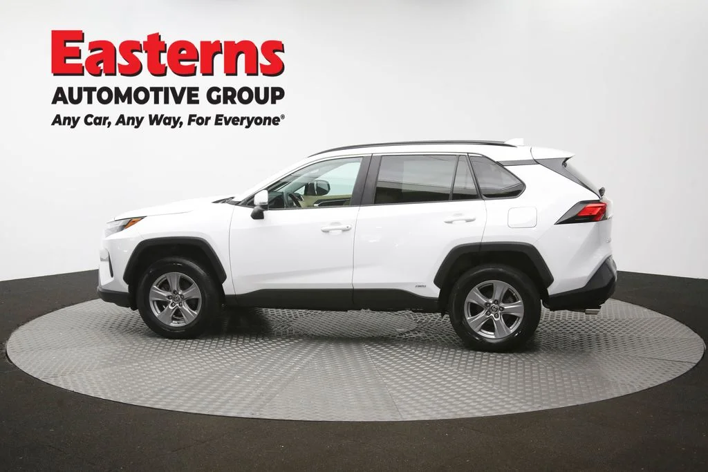 Used 2023 White Toyota LE image 59