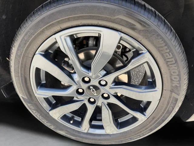 Used 2022 MOSAIC BLACK METALLIC Chevrolet RS image 33