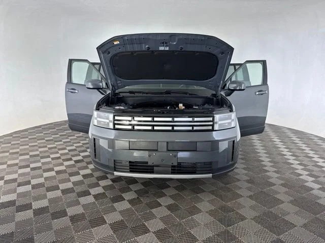Used 2025 Gray Hyundai SE image 11