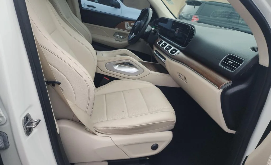 Certified Used 2023  Mercedes-Benz GLE 350 image 9