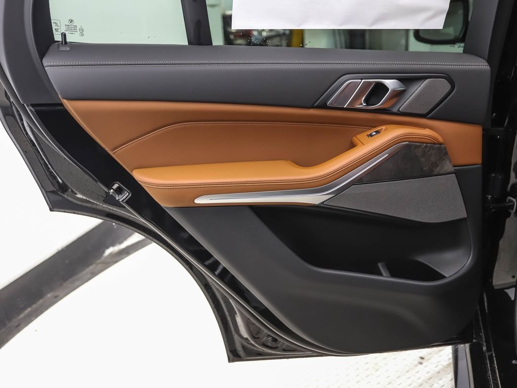 New 2026 Black Sapphire Metallic BMW xDrive50e image 20