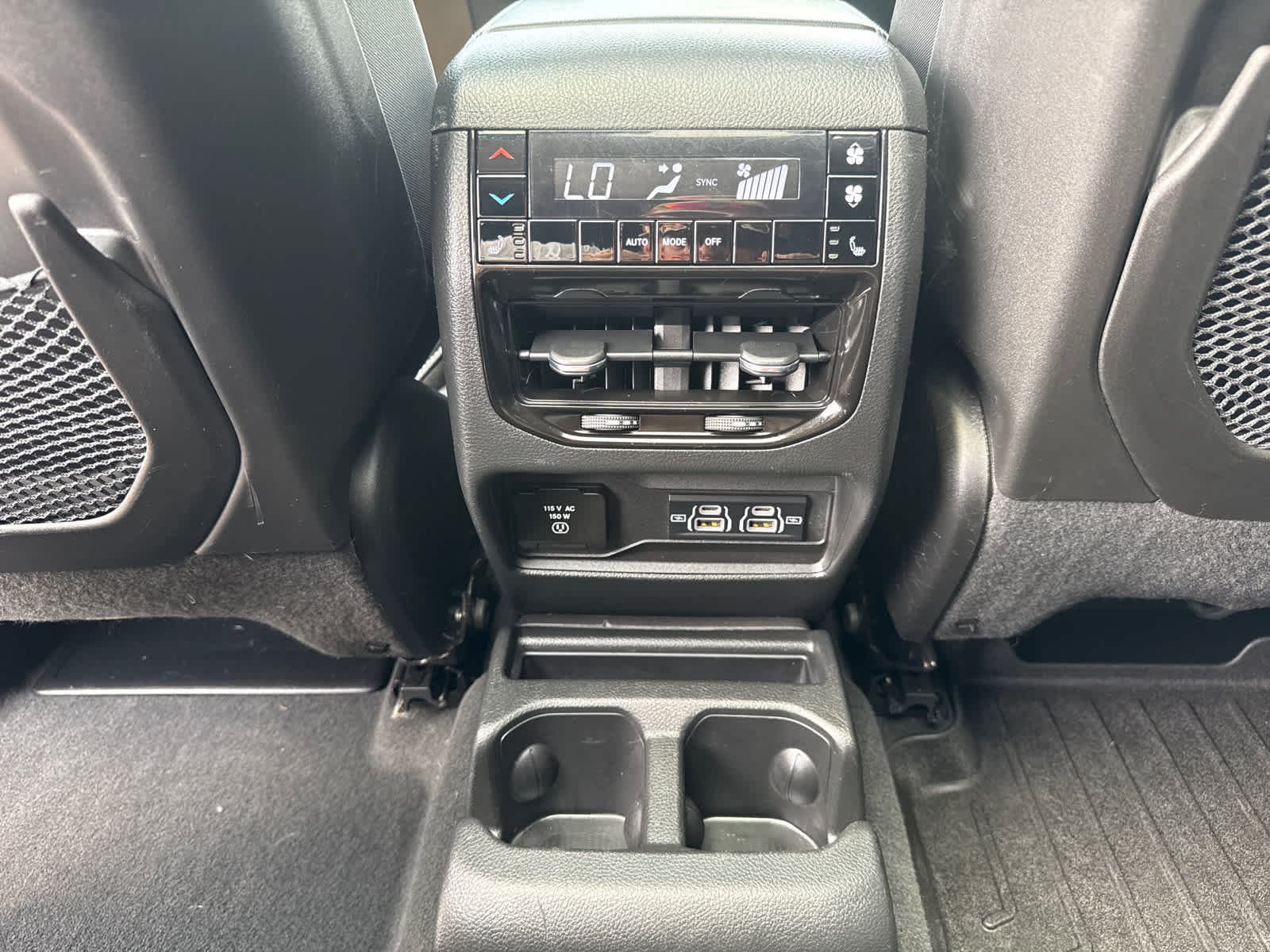 Used 2023 Velvet Red Pearlcoat Jeep Limited image 28