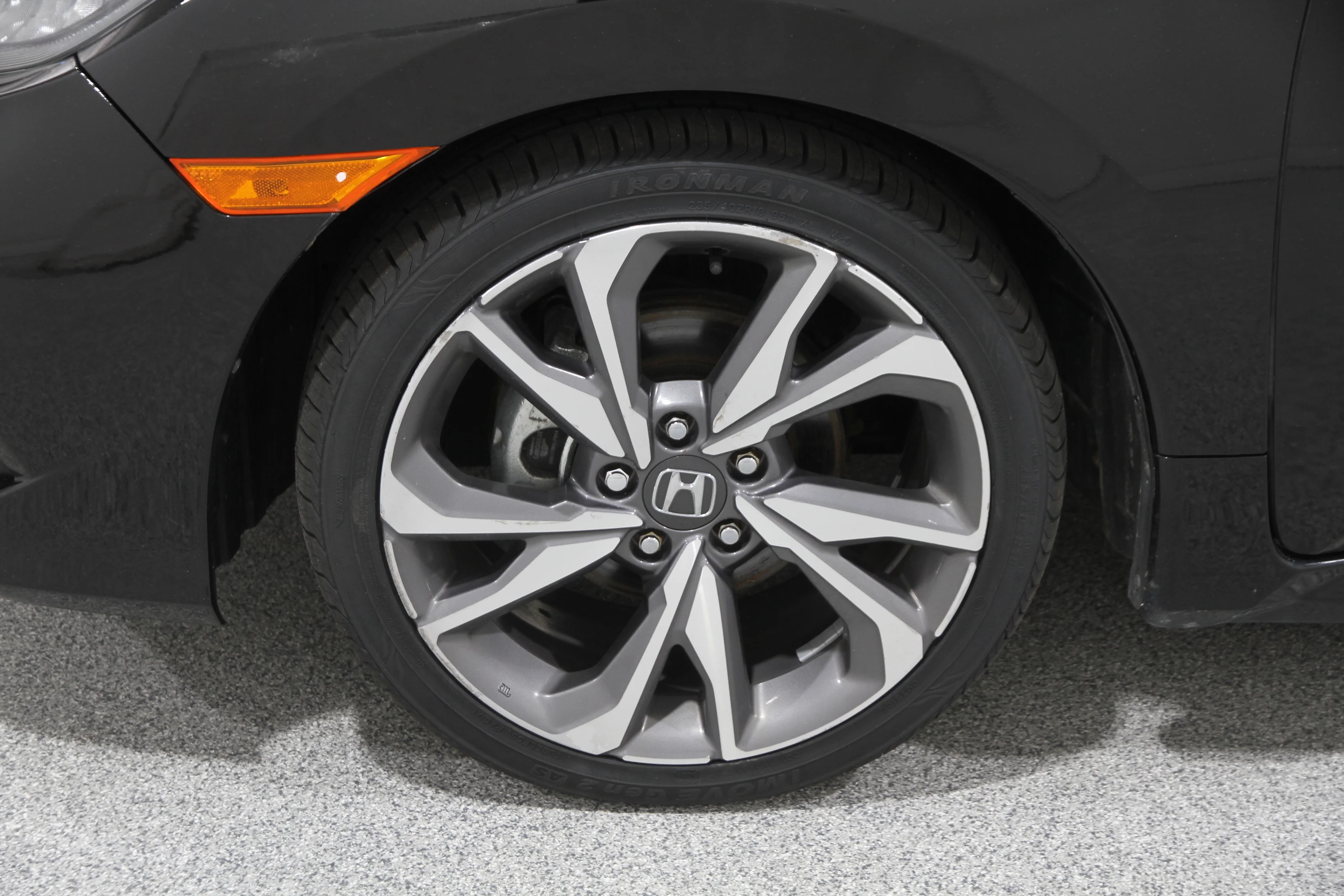 Used 2019 BLACK Honda Touring image 22